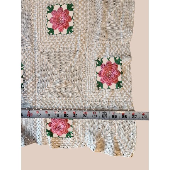 Vintage Crochet Flower Pattern 3d Doily 29x35” - Picture 3 of 7